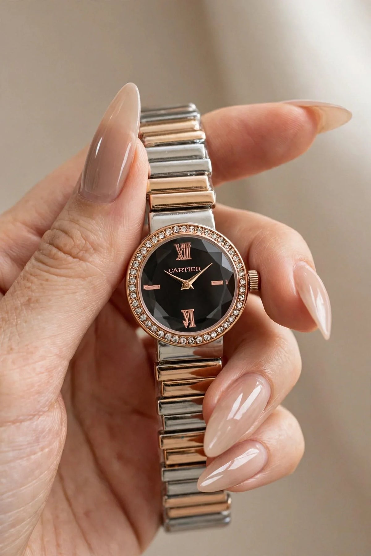Crystal Bezel Quartz Black Dial Watch
