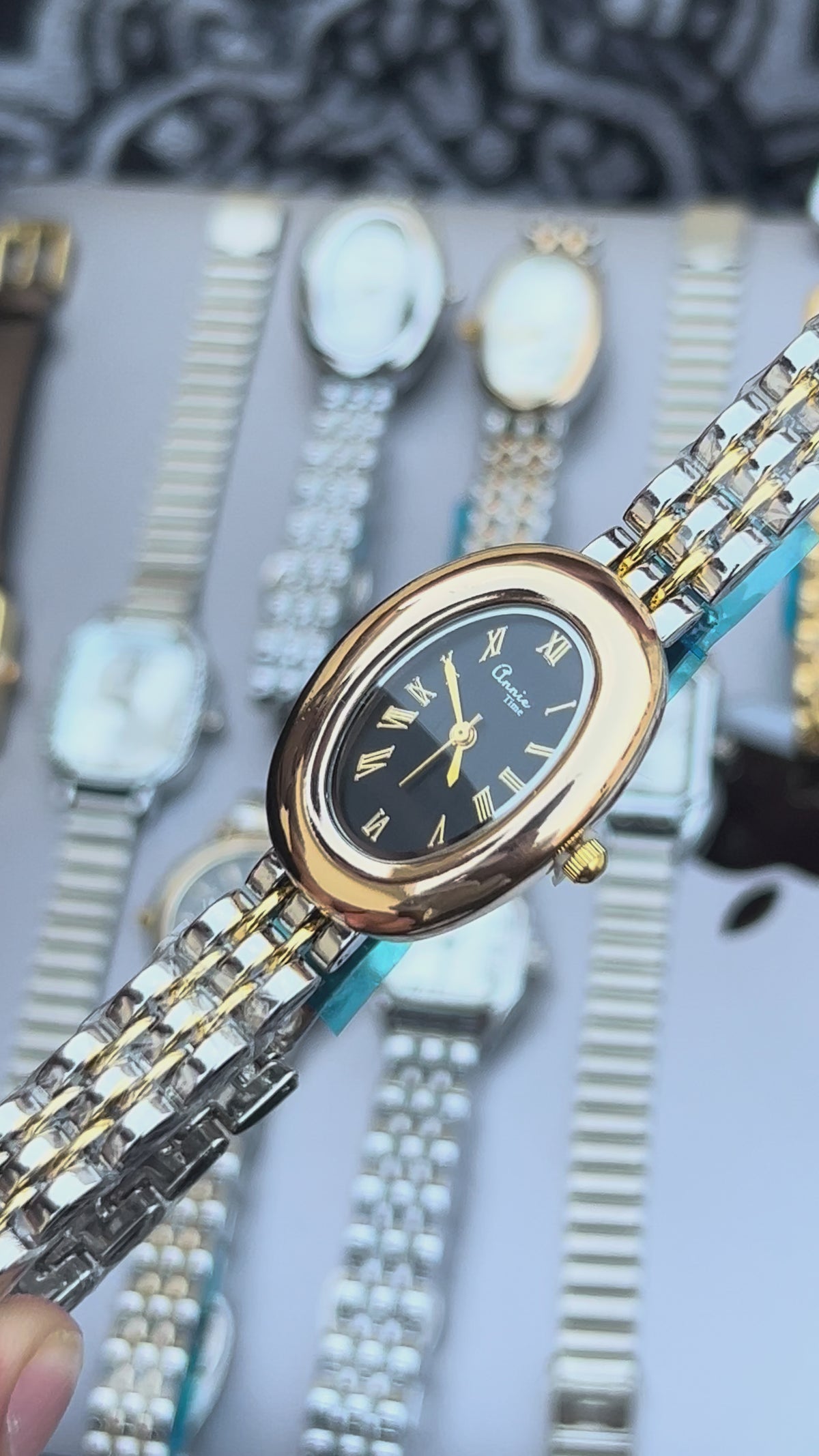 Vintage Oval Gold Watch – Black Dial